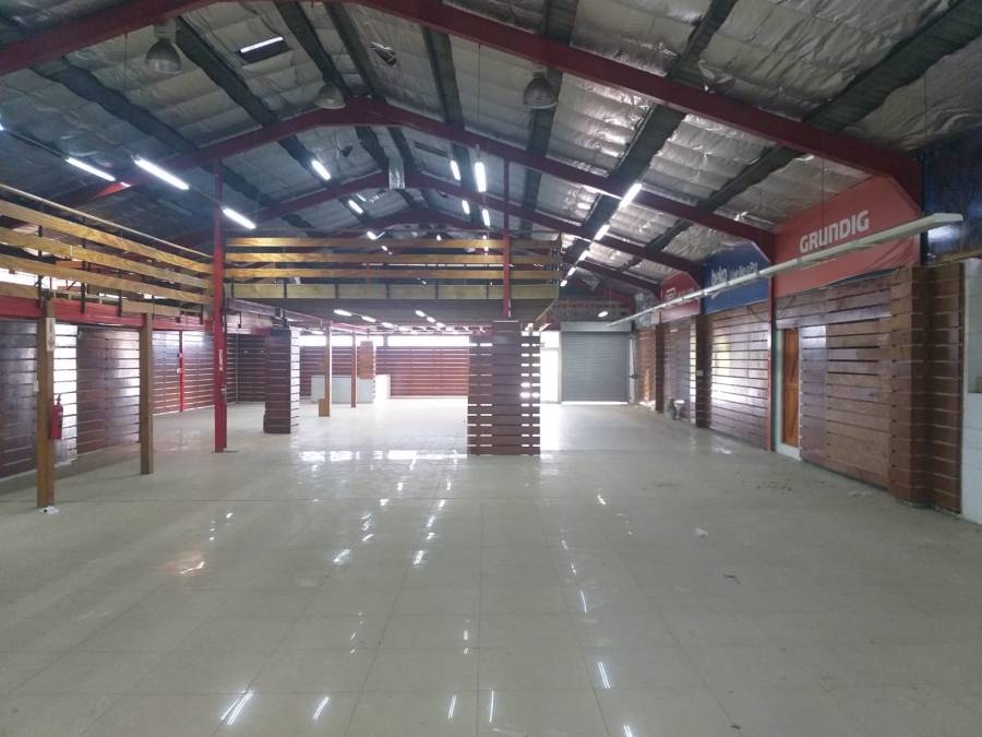 To Let Commercial Property for Rent in Oakdale Western Cape